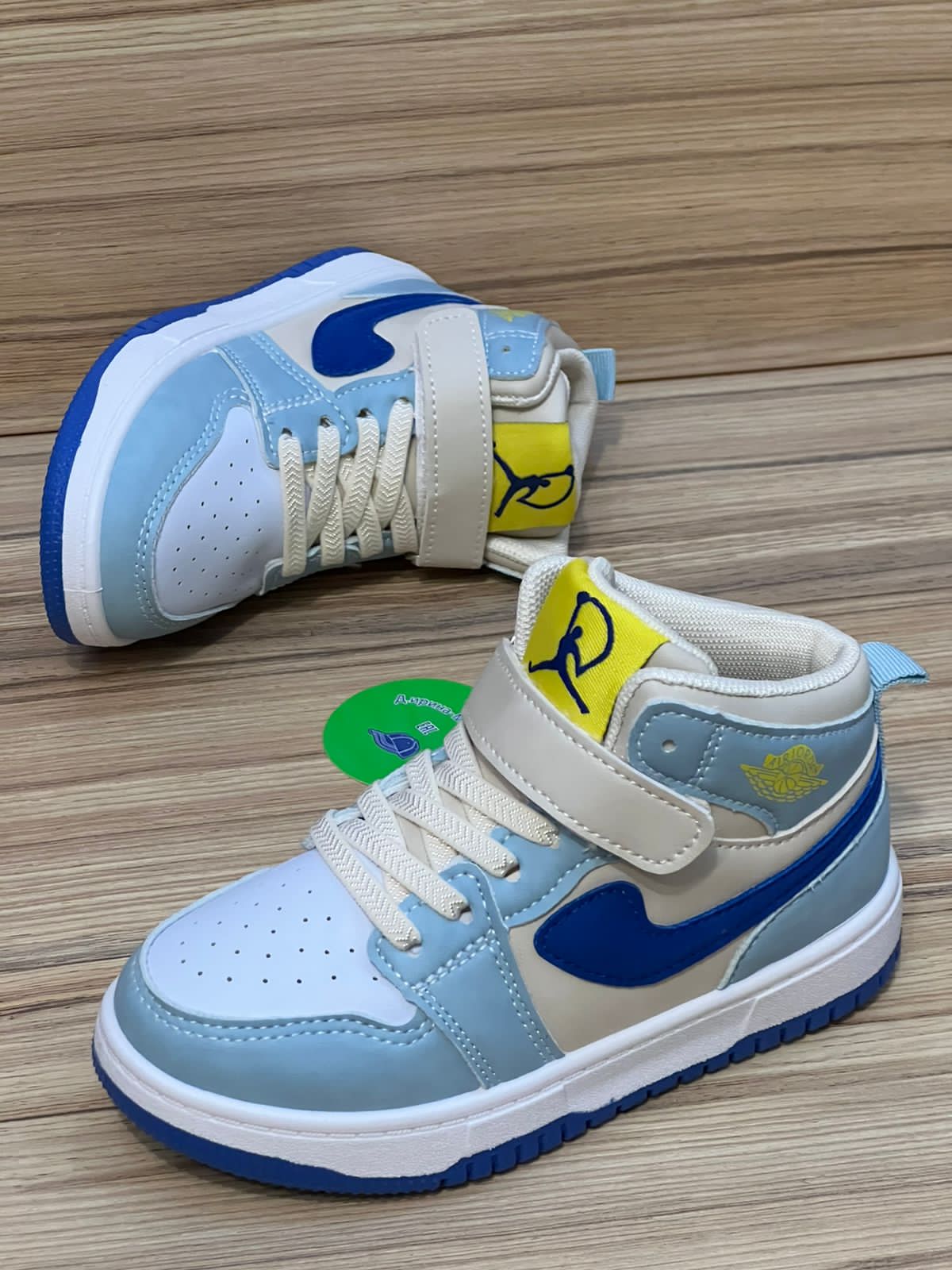 Детские весенние кроссовки FASHION SO-242-1 (10 пар в коробе, размер 26-31)